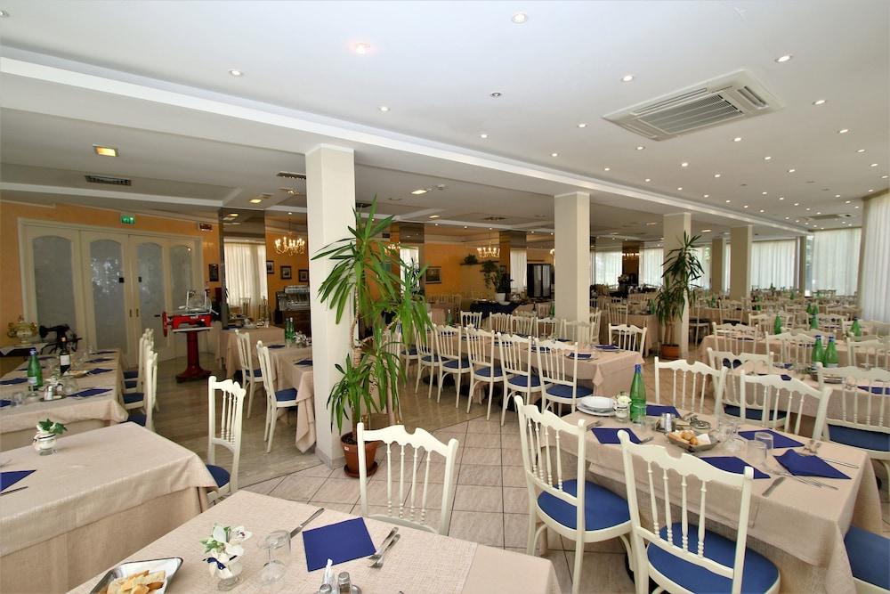 Hotel De Amicis Riccione Eksteriør bilde