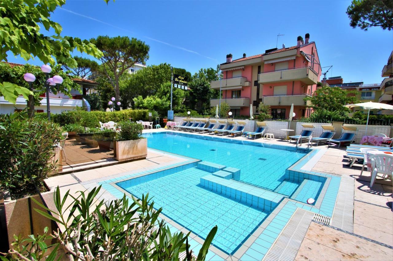 Hotel De Amicis Riccione Eksteriør bilde